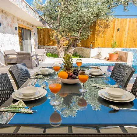 Villa Su Yolu וילה