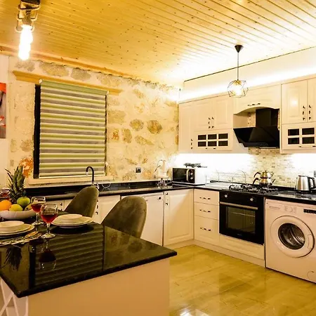 Villa Su Yolu קס